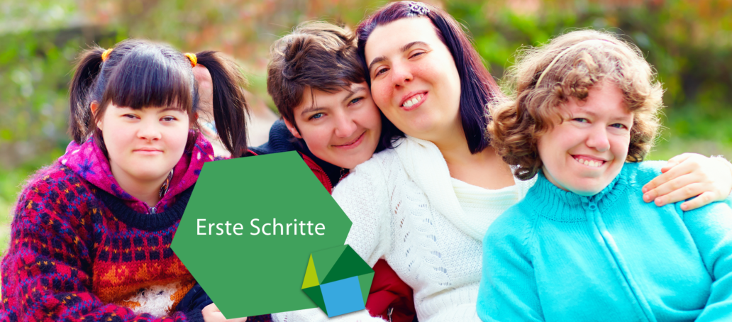 Gruppe lachender junger Jugendlicher.